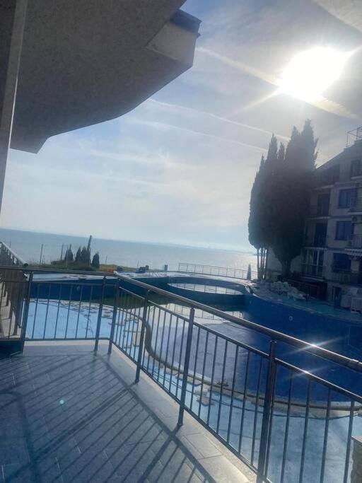Pomorie Direkt Am Pool 아파트 외부 사진